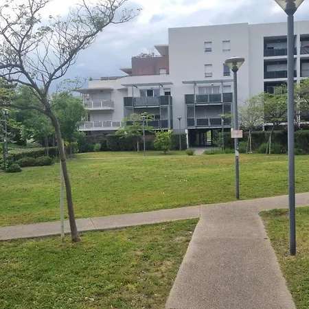 T3 Spacieux Et Paisible Avec Deux Places Parking Proche Vieux Port * Марсель